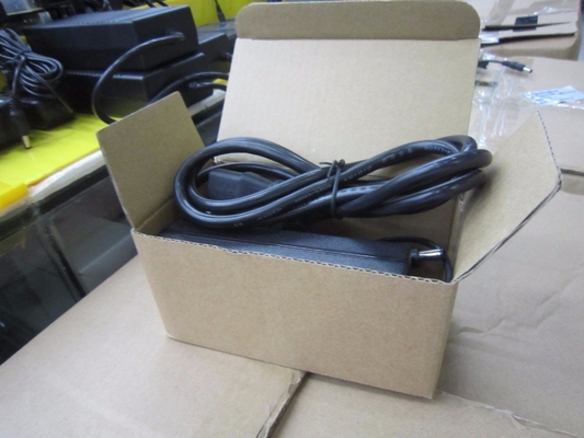 5V 12V 19V 24V 0,5A 1A 1.5A 2A 3A 4A 5A Netzteil mit CE-Zertifikat