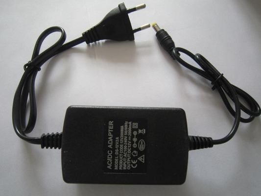 24W 24V 1A 12V 2A AC/DC-Schreibtisch-Stromadapter mit schwarzer Ausgangsspannung 24VDC
