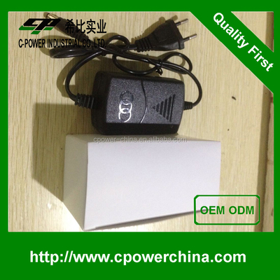 Schwarz 15V 2A 15V 2000mA 14V 15V Wechselstrom-Gleichstrom-Adapter für Desktop 100-240V Seltenes Kleines