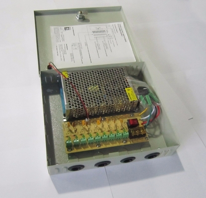 CCTV-Stromversorgungskasse 9CH 12V 5A Gleichstrom-Ausgang 60W Effizienz 90% Ausgangsfrequenz 50/60Hz