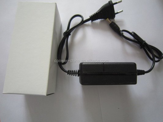 12V 1.2A 12W Wechselstrom-Gleichstromanlage mit 1200ma Ausgangsstrom und CE-Zertifikat