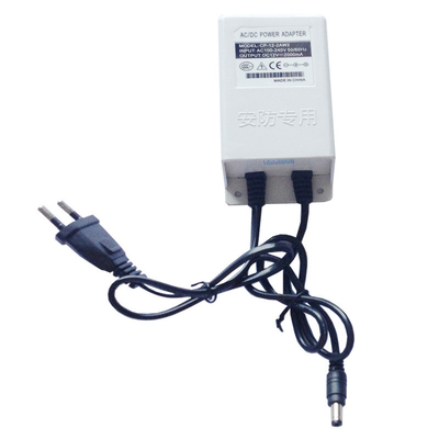 Ausgezeichneter wasserdichter 12V Gleichstromadapter mit Ausgangsstrom von 2000mA in Weiß