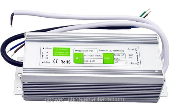 Einziger Ausgang 60W 5A IP67 wasserdicht LED-Stromversorgung 12V AC/DC mit 86% Wirkungsgrad