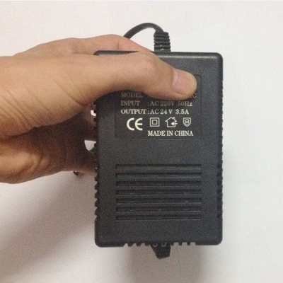 24V Ausgangsspannung CCTV AC 14.4V 24V 2A 3A Stromtransformator für CCTV-Kameras