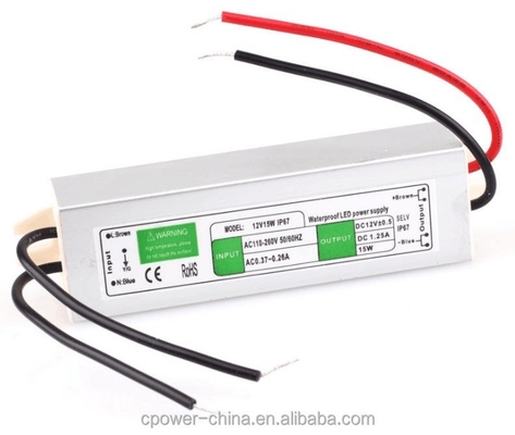 110v/220v Eingangsspannung LED-Treiber für kleine LED-Fludscheinwerfer mit 24w Ausgangsleistung