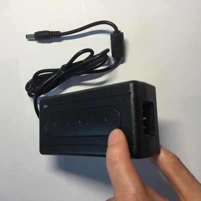 Schreibtisch 100 240V AC 12VDC 6Amp Adapter 72W 12V Schwarz Stromversorgung Ausgangsstrom 6A