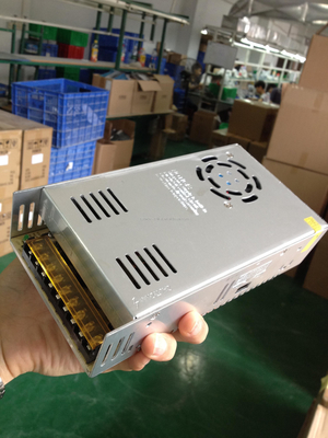 82% 360W 24V 15A 36V 10A Gleichstromversorgung für LED-Regulierte 12V 30A Wandleradapter