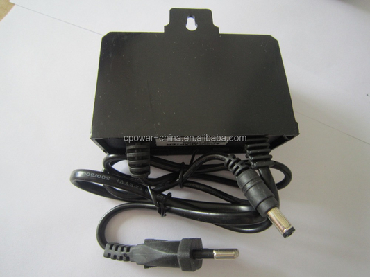 Vorregen 24w 12v 1a 15v 1a 12v 2a Regendichtes Netzausrüstungsgerät mit Ausgangsstrom von 2000mA