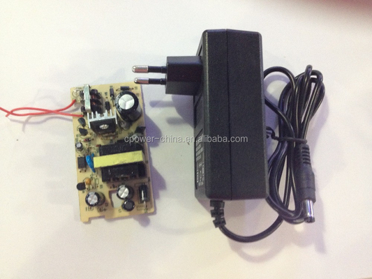 Steck in Verbindung 24w 5v 12v 2a AC DC LED CCTV-Stromadapter für eine stabile Stromausgabe