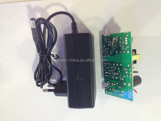 Steck in Verbindung 24w 5v 12v 2a AC DC LED CCTV-Stromadapter für eine stabile Stromausgabe