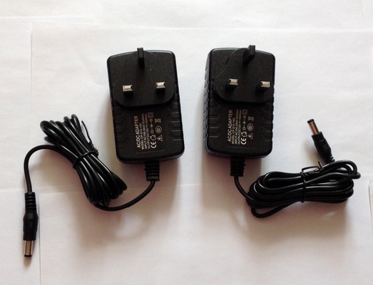 Gleichspannungsausgang Typ 12V AC Gleichspannungsadapter 12W 15W 18W 24W 30W 36W mit 86% Wirkungsgrad