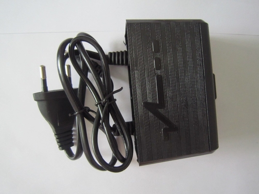 AC 100-240v 50-60hz Eingabe Schwarze Schale 12v2a Netzausrüstung für Außenanwendungen