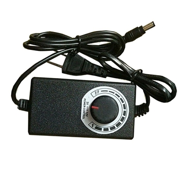 Stecker 3-12V 24W Gleichspannungsanpasser Stufenloser Spannungsregler 2A 5.5*2.1