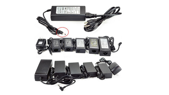 AC100-240V 48V 2A 96W Konstante Spannung Gleichspannungsadapter mit C-Power mit Materialien