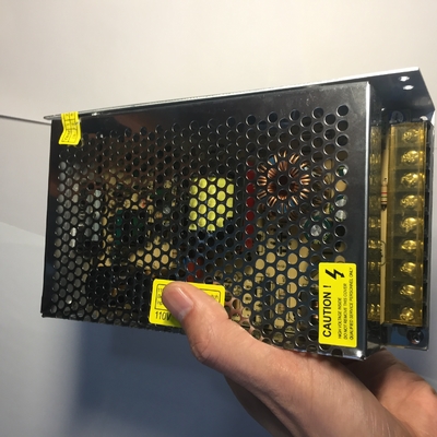 Gute PCB 10a 20a 30a Stromversorgung für LED-CCTV bei Ausgangsspannung 24V Ausgangsart Einzel
