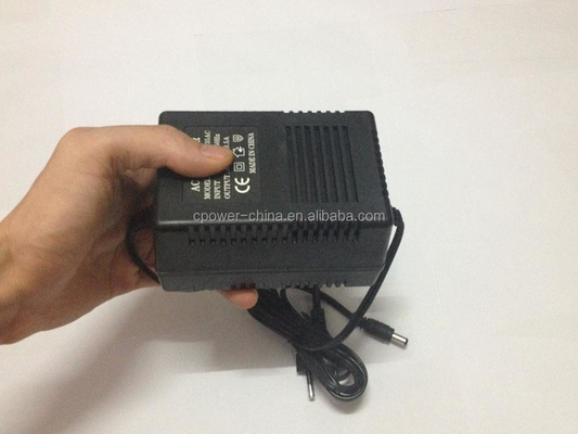 24V 3A Wechselstromversorgung viel schwerer 110/220V Eingangstransformator für CCTV PTZ-Kamera