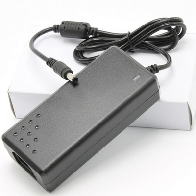 LED-Licht- und Elektrogeräte-Power-Adapter mit 5A Ausgangsstrom von C-Power