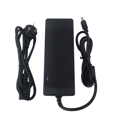 AC100-240V Eingang 12V 10A 120W Desktop-Power-Adapter mit 1,2m/1,5m Gleichstromkabel von C-Power
