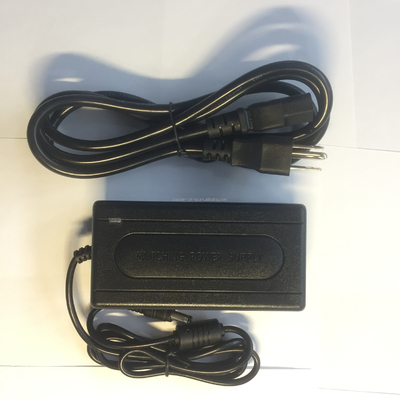 Desktop-Stromadapter 12V 48W 4A 5A 8A 10A Konstante Spannung Ausgangstyp DC 100-240V