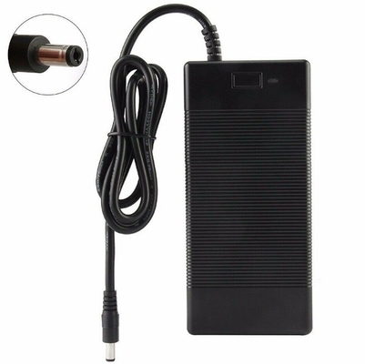 C-Power 8.4V5A 12.6V5A 25.2V2A 25.2V 3V 29.4V3A Lithium-Ionen-Batterielader für ABS-PC-Material