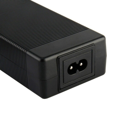 C-Power 8.4V5A 12.6V5A 25.2V2A 25.2V 3V 29.4V3A Lithium-Ionen-Batterielader für ABS-PC-Material