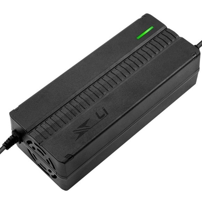 2.5mm 2,1mm Gleichstromkopf 54,6V 5A Lithium-Ionen-Batterie-Ladegerät für 48V E-Bike Magnum Bagi Bike Amego