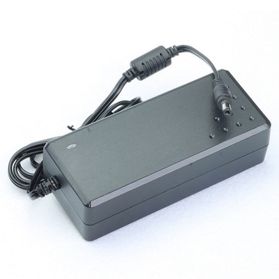 Konstante Spannung 90W Schwarzer Desktop-Power-Adapter für C-Power AC100-240V 9V DC 10A