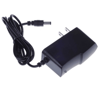 5V 1A C-Power-Power-Adapter mit AC 100-240V-Eingang und 5,5*2,1/5,5*2,5 Gleichspannverbindung