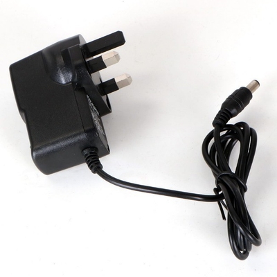 5V 1A C-Power-Power-Adapter mit AC 100-240V-Eingang und 5,5*2,1/5,5*2,5 Gleichspannverbindung