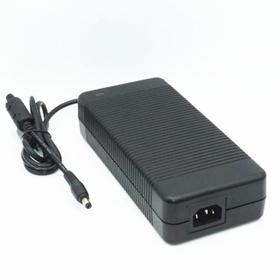 AC DC 12V 12.5A 12V 10A Desktop-Power-Adapter für EU AU UK EK Stecker von C-Power ABS PC