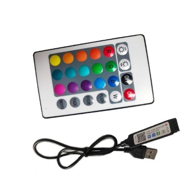 RGB-LED-Bandlichtcontroller 24 Schlüssel Fernbedienung USB-Stromversorgung 170lm/w Lichtwirksamkeit