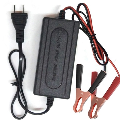 12V 1A Motorrad-Auto-Batterielader mit Eingangsspannung und Strom von 100-240V/0,6A
